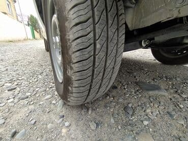 турбо.аз все об автомобилях в азербайджане: Bu, dörd qapılı, ağ rəngli VAZ-2107 sedan avtomobilidir. Avtomobilin — 10