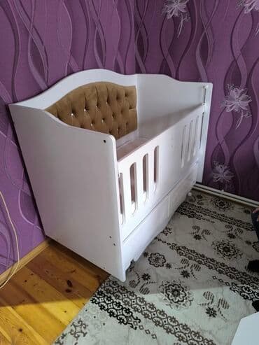 işlənmiş uşaq beşikləri: Oğlan və qız üçün, İşlənmiş, Beşik, Dəst ilə, Matras ilə, Yellənmə mexanizm ilə — 9