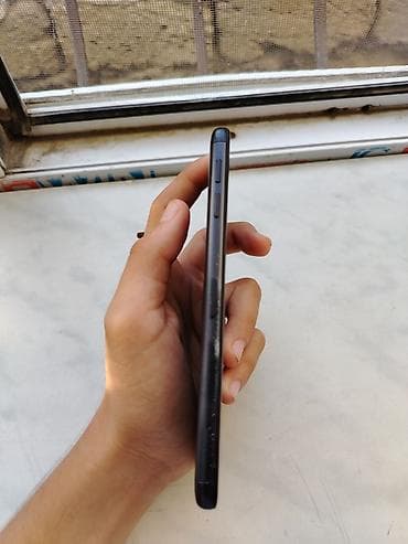 ayfon 16 e: Samsung Galaxy J5 Prime, 16 GB, rəng - Qara, Düyməli — 4
