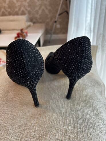 derihan ayakkabı: Tuflilər, Ölçü: 39, rəng - Qara, İşlənmiş — 3