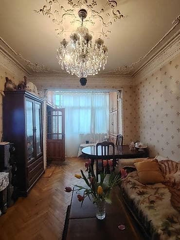 tecili ucuz ev satilir: Bakı, 5-ci mikrorayon, 3 otaqlı, Köhnə tikili, m. Memar Əcəmi, 65 kv. m — 4