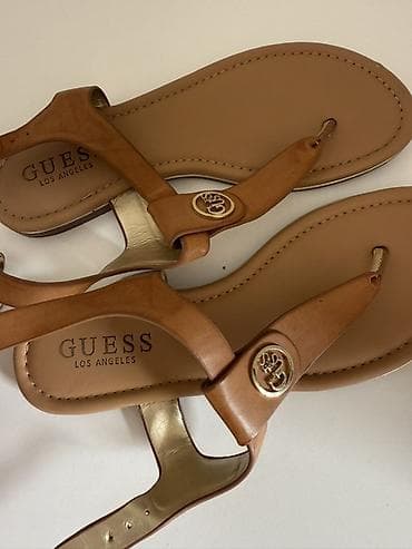 setka ayaqqabılar: GUESS Los Angeles qadın sandal - Model: barmaq arası T-strap sandalet — 1