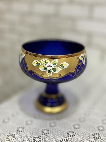 lilya gülü: Vaza dəsti, Bogem şüşəsi — 7