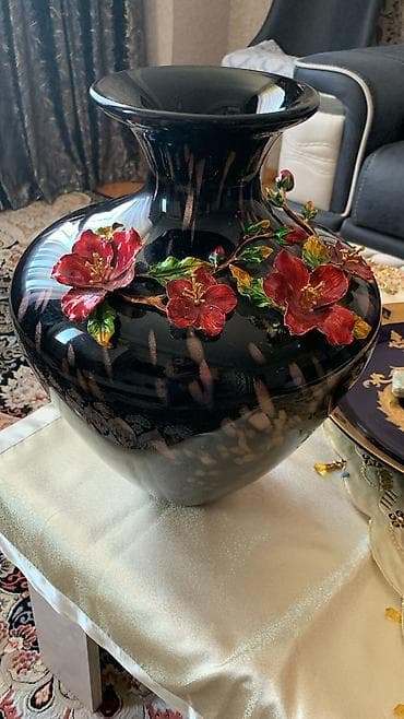 boynu gulu: Böyük decor güldan baha alinib basi cixan bilar farfirdi yenidi — 1