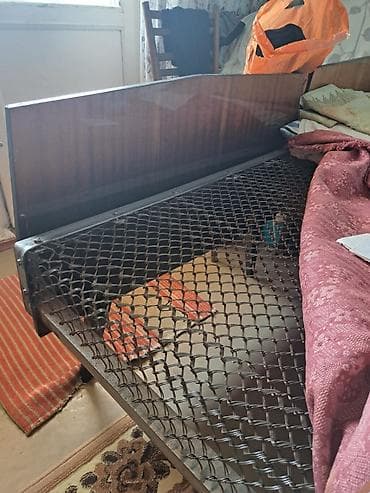 taxt kravat islenmis: İşlənmiş, Təknəfərlik çarpayı — 2