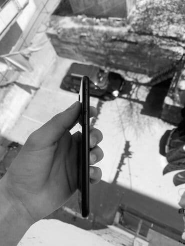 apple se: IPhone SE, 128 GB, Qara, Barmaq izi — 3