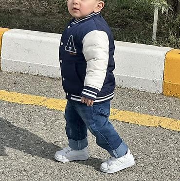 qiw geyimleri: Uşaq üçün kollec üslubunda bomber gödəkçə.LC waikikiden alinib 12-18 — 3