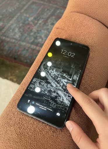 телефон fly cirrus 8: Tecno Spark, цвет - Серый, Сенсорный — 1