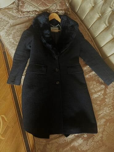 Qış üçün qadın paltosu Moskvada aldım, qyimət təxminən 750 azn idi