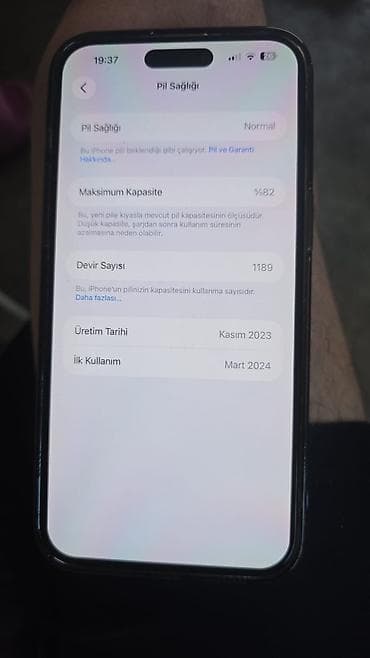 white: IPhone 15 Pro, White Titanium, Face ID — 3