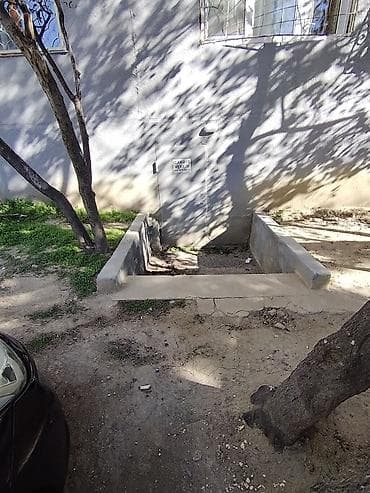 İcarəyə verilir – yarızirzəmi (podval) sahə Xüsusiyyətlər: - Ayrı — 1