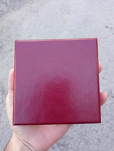 isti hovuz: Milli Məclisin xatirə medalı – 90 illik yubiley (1918–2008) - Qutusu — 4