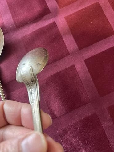 qaşiq: Antik qaşıq dəsti – 5 ədəd - Material: gümüş rəngli metal (üstündə — 3