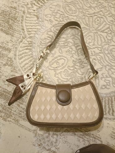 İki rəngli (bej/qəhvəyi) çiyin çantası - Material: süni dəri, romb lalafo.az -da İki rəngli (bej/qəhvəyi) çiyin çantası - Material: süni dəri, romb