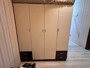 İşlənmiş, Açılan, 4 qapılı Düz dolab, Qarderob, paltar dolabı