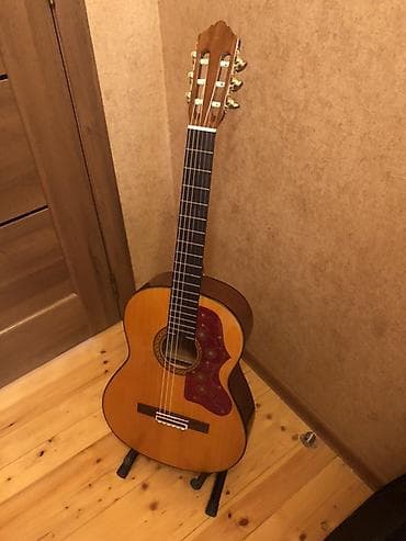 Yamaha c80 Fishmann ekvalayzer Qoyulub Custom yigilib Hem gozeldir Hel