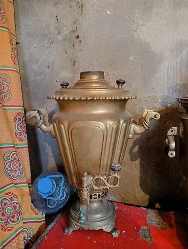 gitara simi: Antik samovarlar və tikiş maşını kolleksiyası - 2 ədəd klassik — 2