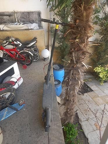 te 16: Xiaomi Mi Electric Scooter (M365 seriyası) - Marka/model: Xiaomi Mi — 3