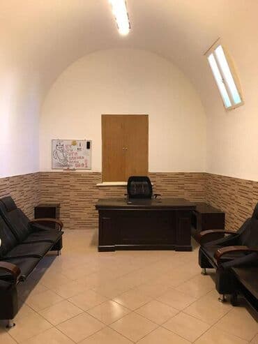 sumqayitda arenda obyekt: 28 may sahil metrosuna yaxın əşyali təmirli 3 otağlı ofis yol kənarı — 1