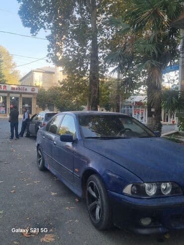 опель зафира а: BMW sedan – mavi rəng, avtomatik ötürücü ilə. Xarici: - Mavi kuzov — 5