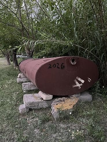 ucuz jaluz: Zil su çəni olub 3.35 sm uzunu 165 sm eni 90 sm hündürlüyu hal hazırda — 2