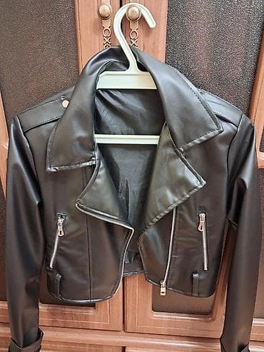 yay donu: Qısa model qara dəri gödəkçə (biker üslubunda) - Rəng: qara - — 1