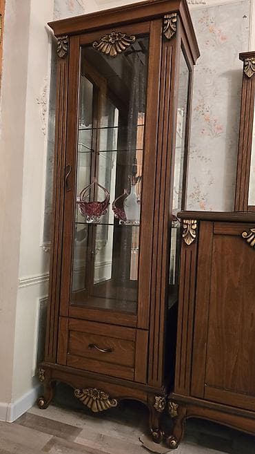 şifanerler: Klassik üslubda massiv ağacdan hazırlanmış qonaq otağı mebel dəsti — 3