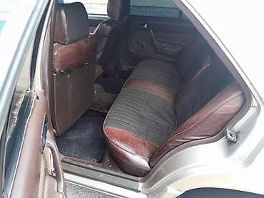 mercede c 250: Barter maraqldir - Kuzov: 4 qapılı sedan, gümüşü rəng - Mühərrik: ön — 10