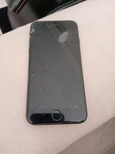 IPhone 7, 128 GB, Qara, Qırıq