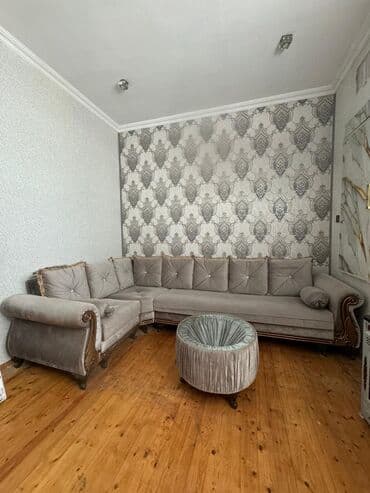 Divan və kreslo dəstləri: İşlənmiş, Künc divan, Pufik, Bazasız, Açılmayan — 1