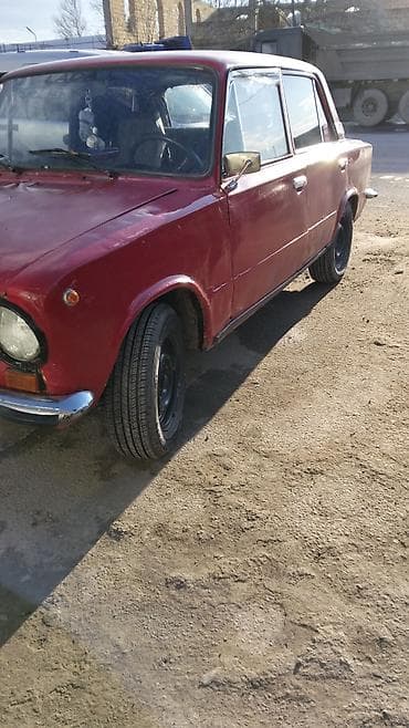 продажа авто азербайджан: ВАЗ (ЛАДА) 2101: 1.6 л | 1975 г. 111 км Седан — 4
