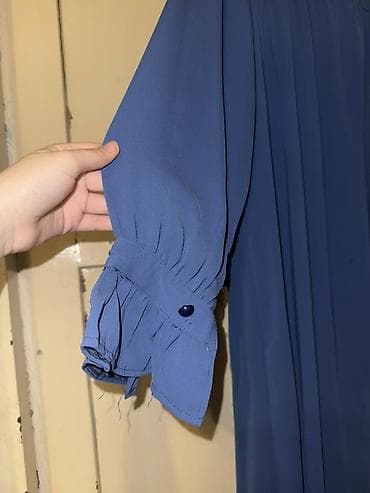 Qadın geyimləri: Mavi rəngli uzun don - Stil: Sadə və zərif, tamörtülü kəsim - Yaxa — 3