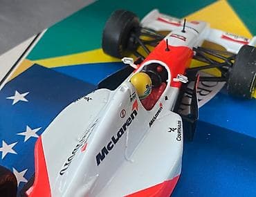 inmotion v8: McLaren, 1993 il, 1:43, Dəmir, Ödənişli çatdırılma — 6
