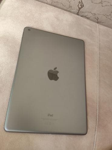 diz usdu komputer: Apple iPad planşet - Ekran: 9.7" Retina (təxmini), Home düyməsi və — 7