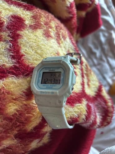 Комплекты с часами: Б/у, Наручные часы, Casio, цвет - Белый — 1