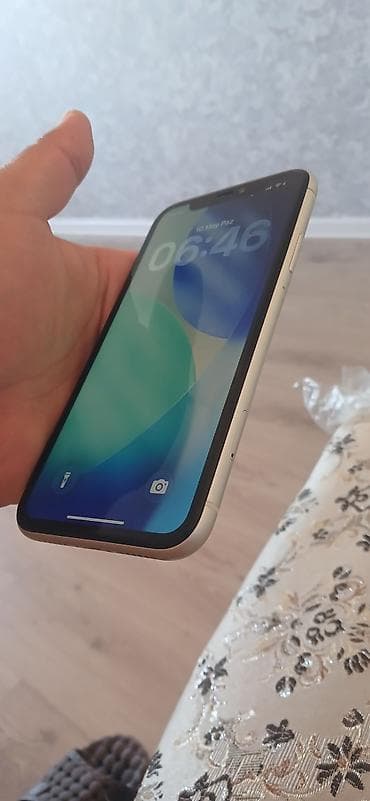 2 el telfonlar: IPhone 11, 64 GB, White Titanium, Face ID, Barmaq izi — 2
