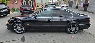 a class mercedes: BMW 5 series: 2.5 l | 1999 il Sedan — 9