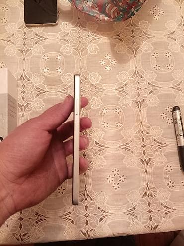 telefonlar mobil: Oppo 256 GB, rəng - Qızılı, Sənədlərlə — 5