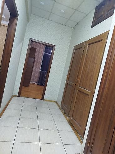 otaq arakesmeleri: Yeni Yasamal. Bravo marketin arxa binasında yerləşir.İnşaatçılar — 3