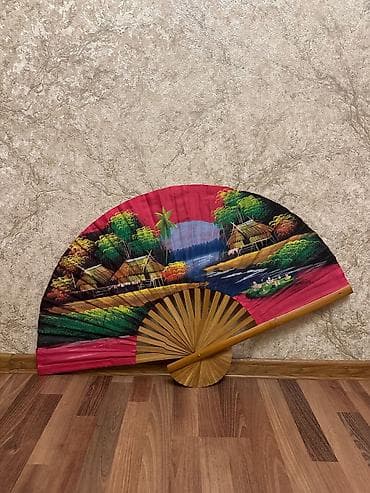 ressim: Dekorativ divar yelpiri – əl işi rəsmli - Material: Bambuk çərçivə və — 1