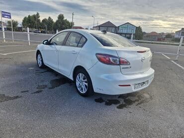 спойлер мазда демио: Mazda3 sedan – ağ rəng, 4 qapı, 5 yerlik.KREDET iLKiN ODENiS 3700 — 6