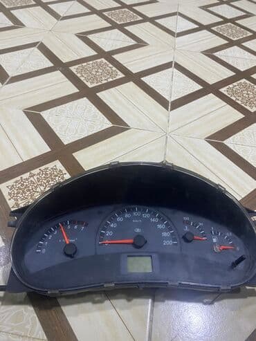 ikinci el sukute: VAZ (LADA) 2110/2111/2112, Orijinal, Rusiya — 1