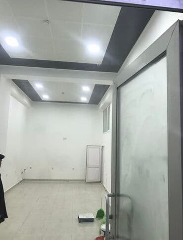 turist istirahet merkezi nabran: Yeni Yasamal,77 nömrəli marşrutun son dayanacağı.Üzü yola baxır.(yol — 3