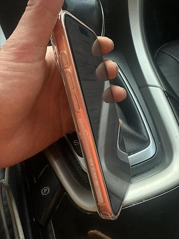 gta 5 oyna: IPhone 15 Pro, Narıncı — 3