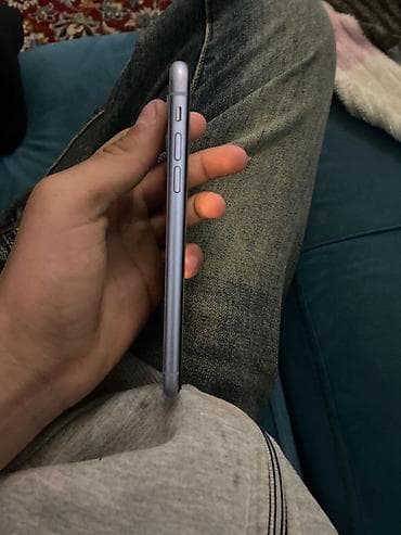 iphone 11: IPhone 11, Face ID — 3