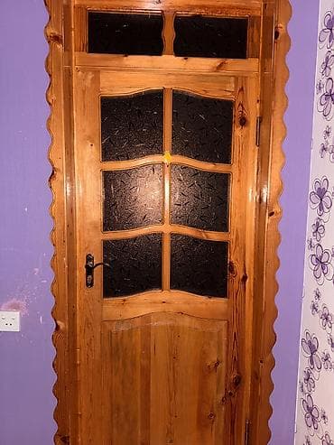 Taxta otaq qapısı – şüşəli dizayn - Material: təbii şam/kərgədan