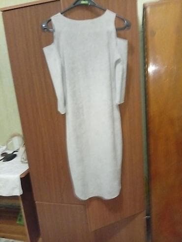 payiz koftalari: - Model: Qadın geyimi – qolsuz kəsikli (cold-shoulder) dizaynlı don - — 1