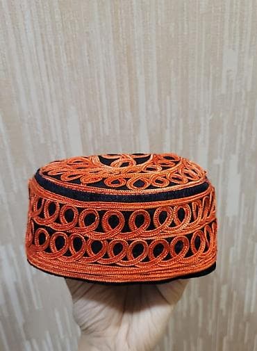 Əl işi milli papaq - Növ: ənənəvi milli papaq (tubeteika tipli)