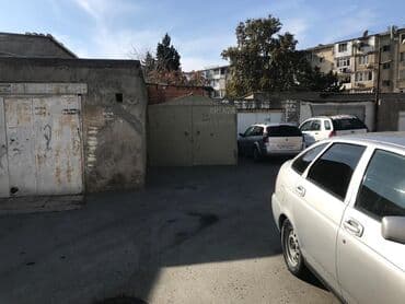 elmlərdə kirayə: 20 nomreli mekteb ile uzbeuz heyetde 16 kv demir qaraj kiraye verilir — 4