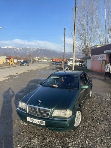 istilik radiator: Mercedes-Benz 220: 1.8 l | 1999 il Sedan — 1